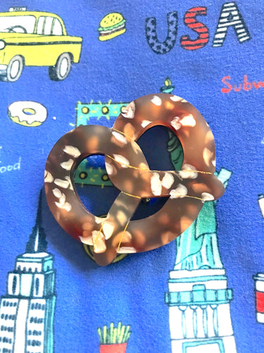 Wednesday Jones : Pretzel Brooch