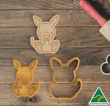 Load image into Gallery viewer, Kangaroo  Cookie Cutter  set with Embosser 7 CM, Australian Cookie Cutters