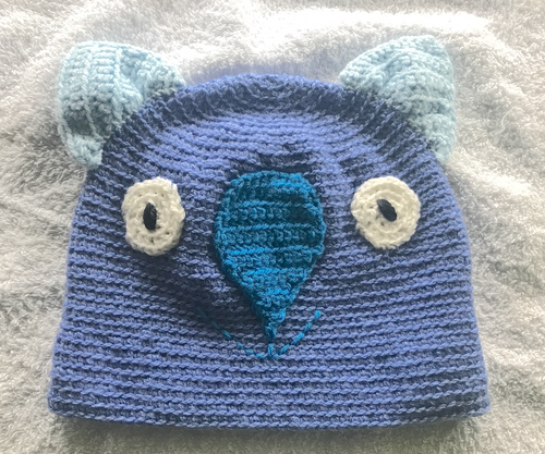 L. Wombat Beanie, hat  100% WOOL  Adults Women & smaller men : Blue teal sky