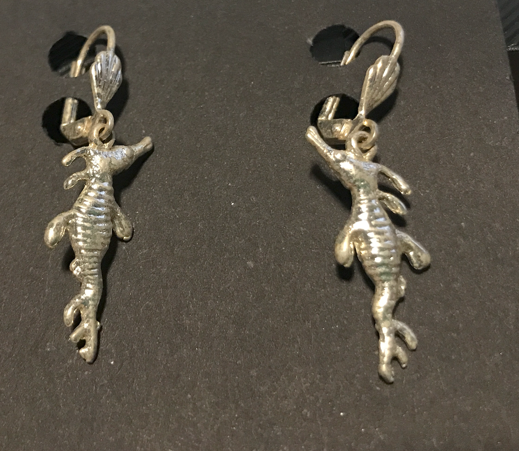 Leafy Sea Horse Earrings Silver Plated: Peek-a-Boo