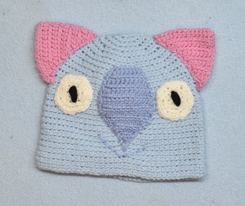 C 1-2 Wombat Beanie, hat  100% Wool Child 1 - 2  yrs : Light Blue Pink  Blue (Copy)