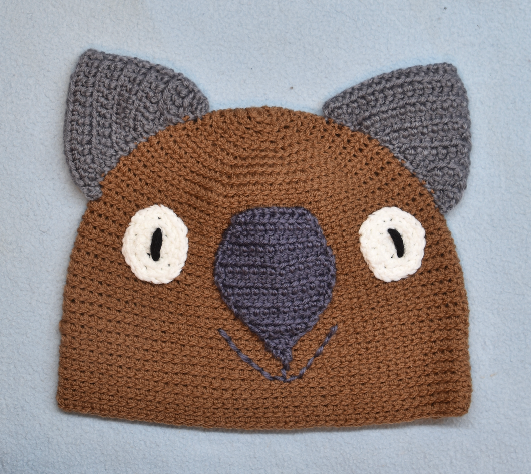 L. Wombat Beanie, hat  100% WOOL Most Adults Women & smaller men: Dark cinamon, brown grey