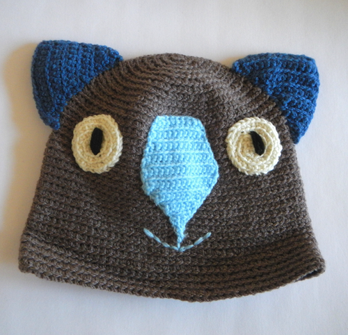 kM. Wombat Beanie, hat 100% wool  Small -Medium Adult: Chocolate navy