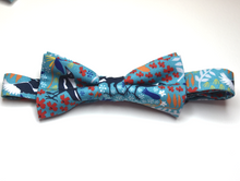 Load image into Gallery viewer, Magpie Teal  Bow Tie   By Rocklilywombats