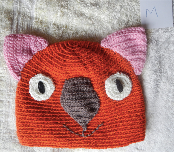 kM. Drop bear, Wombat, Koala Hat 100% wool Medium Adult: Red Pink