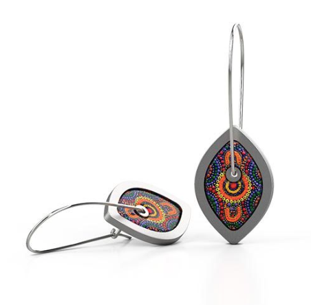 Sisters picking wildflowers loop Drop, Aboriginal designs, Allegria Designs