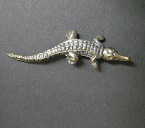 Crocodile Pewter Brooch Antique Brass : Peek- a- Boo