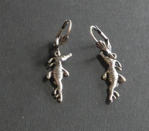 Leafy Sea Horse Earrings Antique Silver Plated: Peek-a-Boo