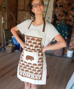 Wombat Apron natural colour with pocket brown print wombat